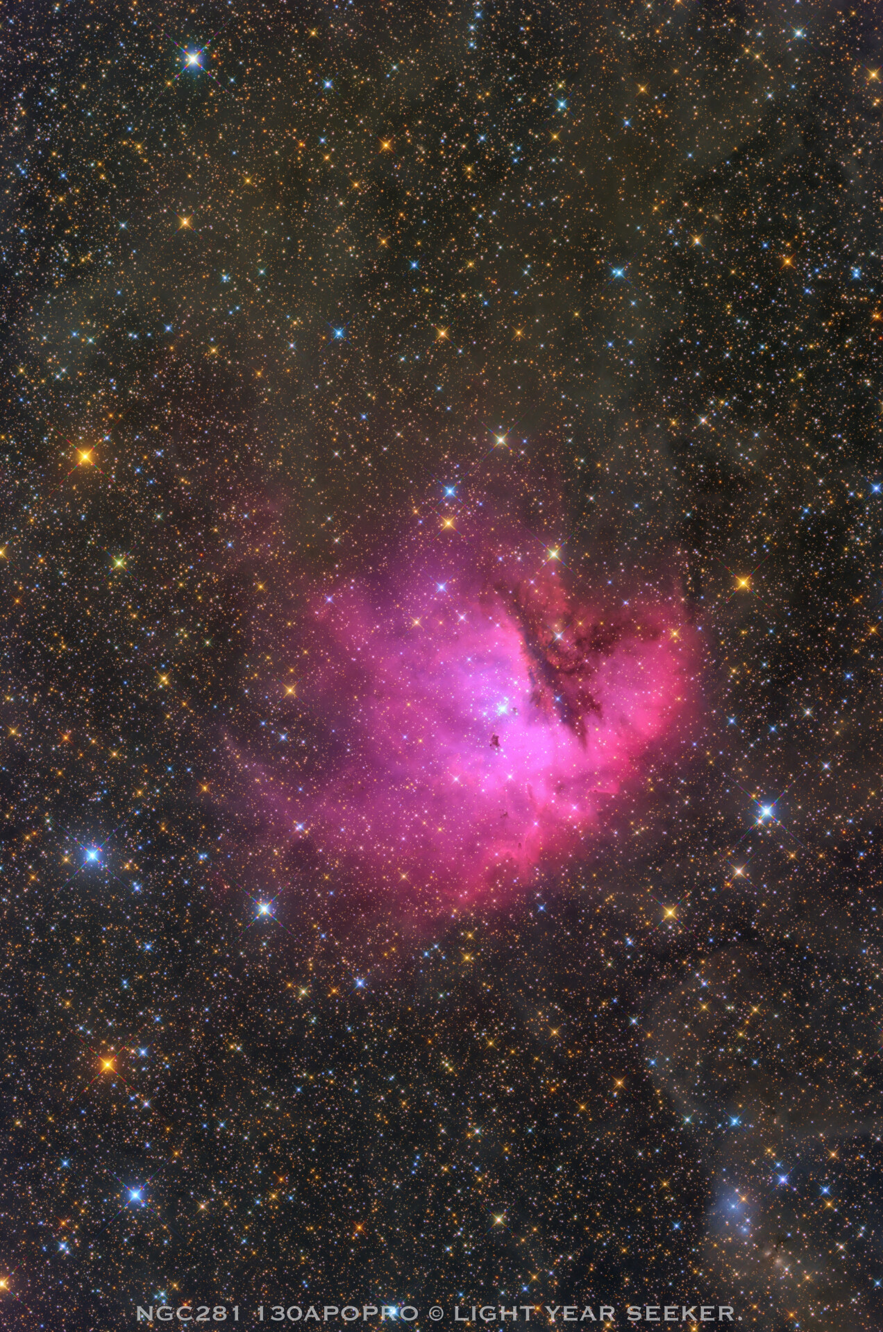 《星焰燃空两千光年》