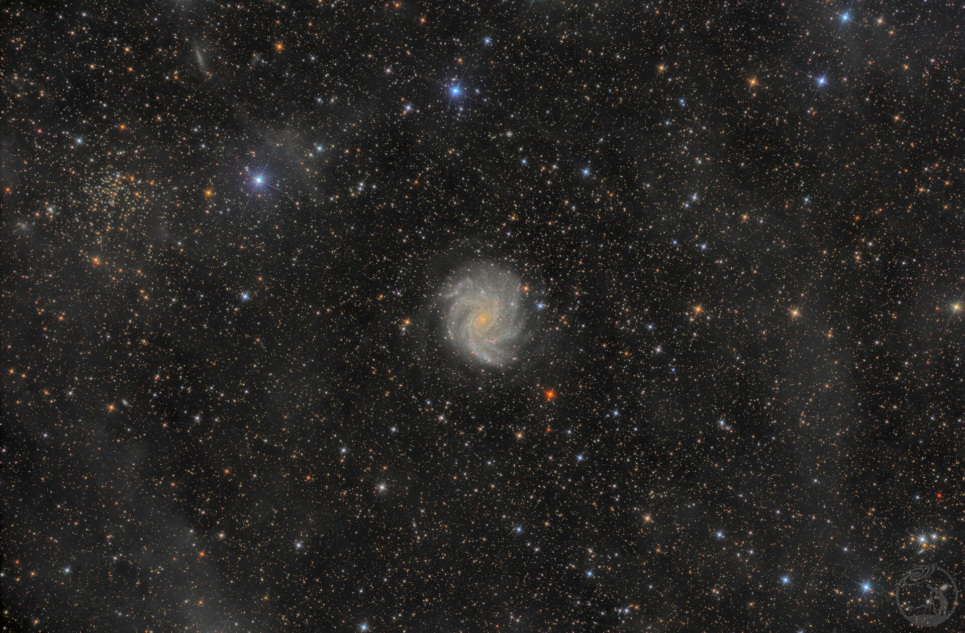 NGC(6946(C12)凡尘烟花