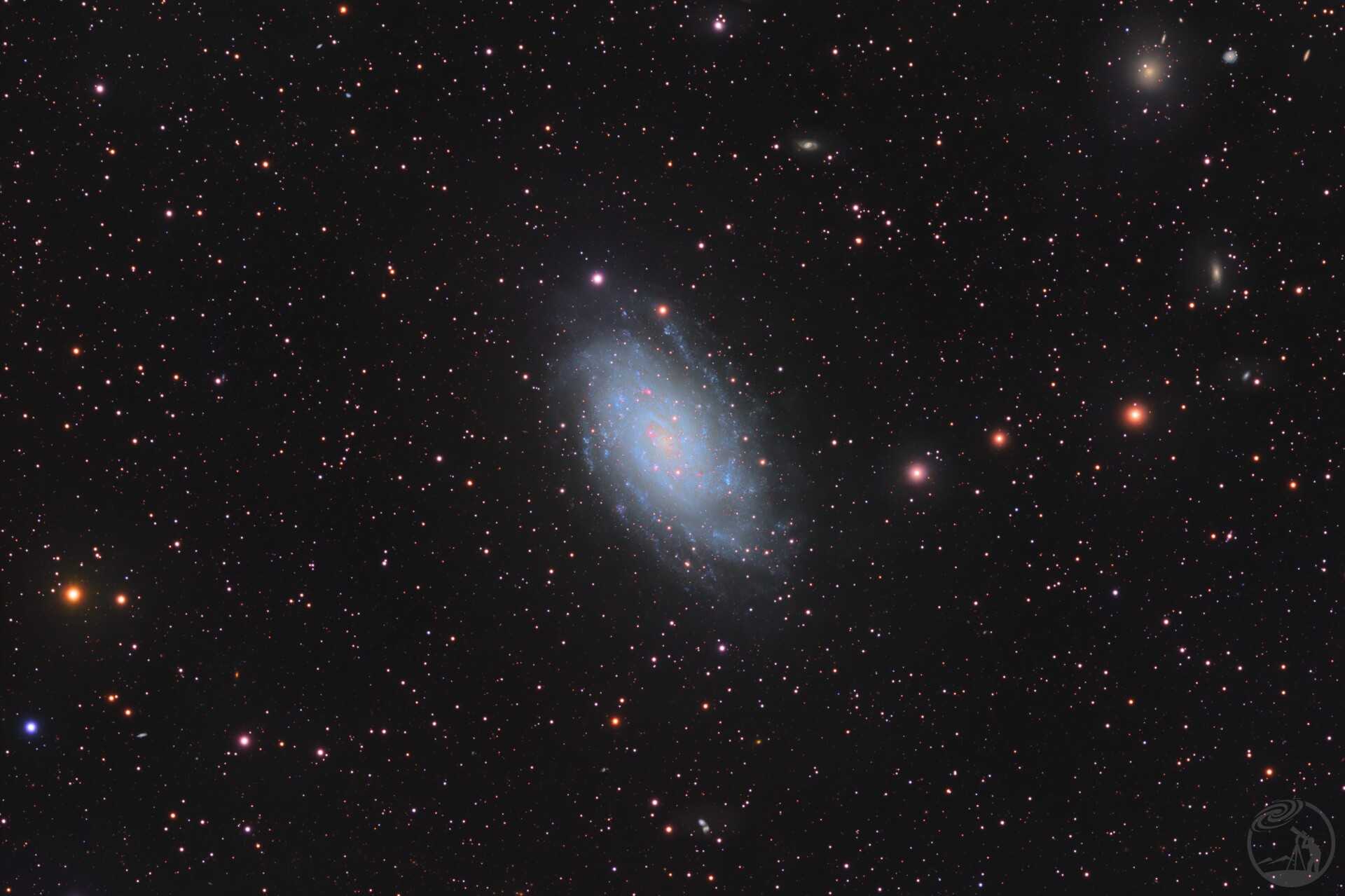 NGC2403,