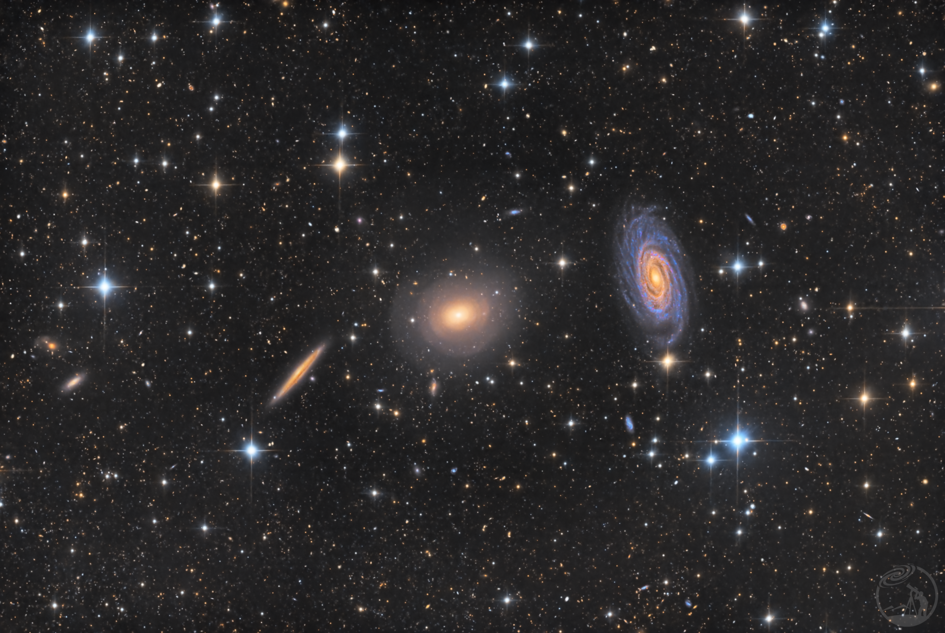 NGC5982天龙座三重星系