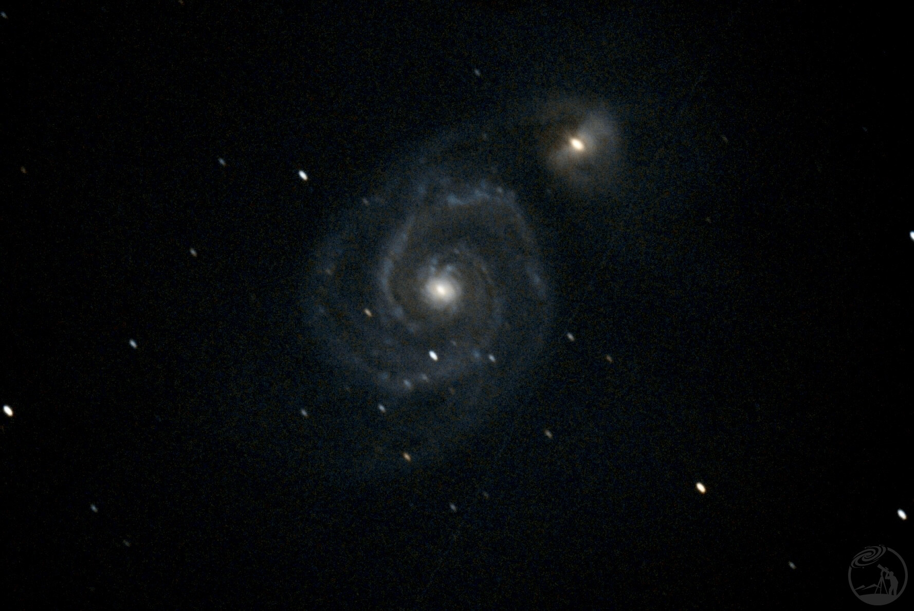 无厘头的乱扫了一片天空