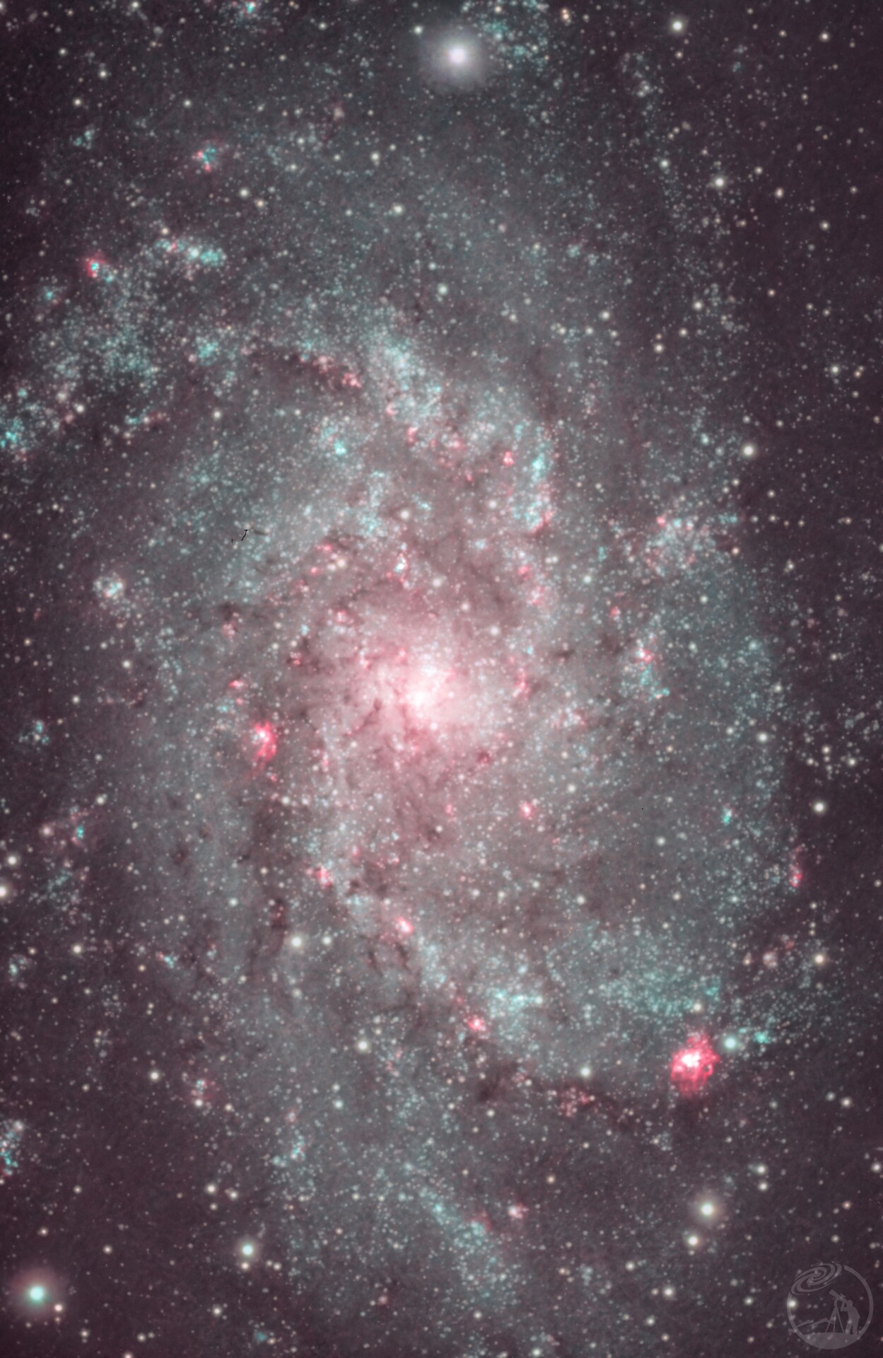 M33 三角座星系