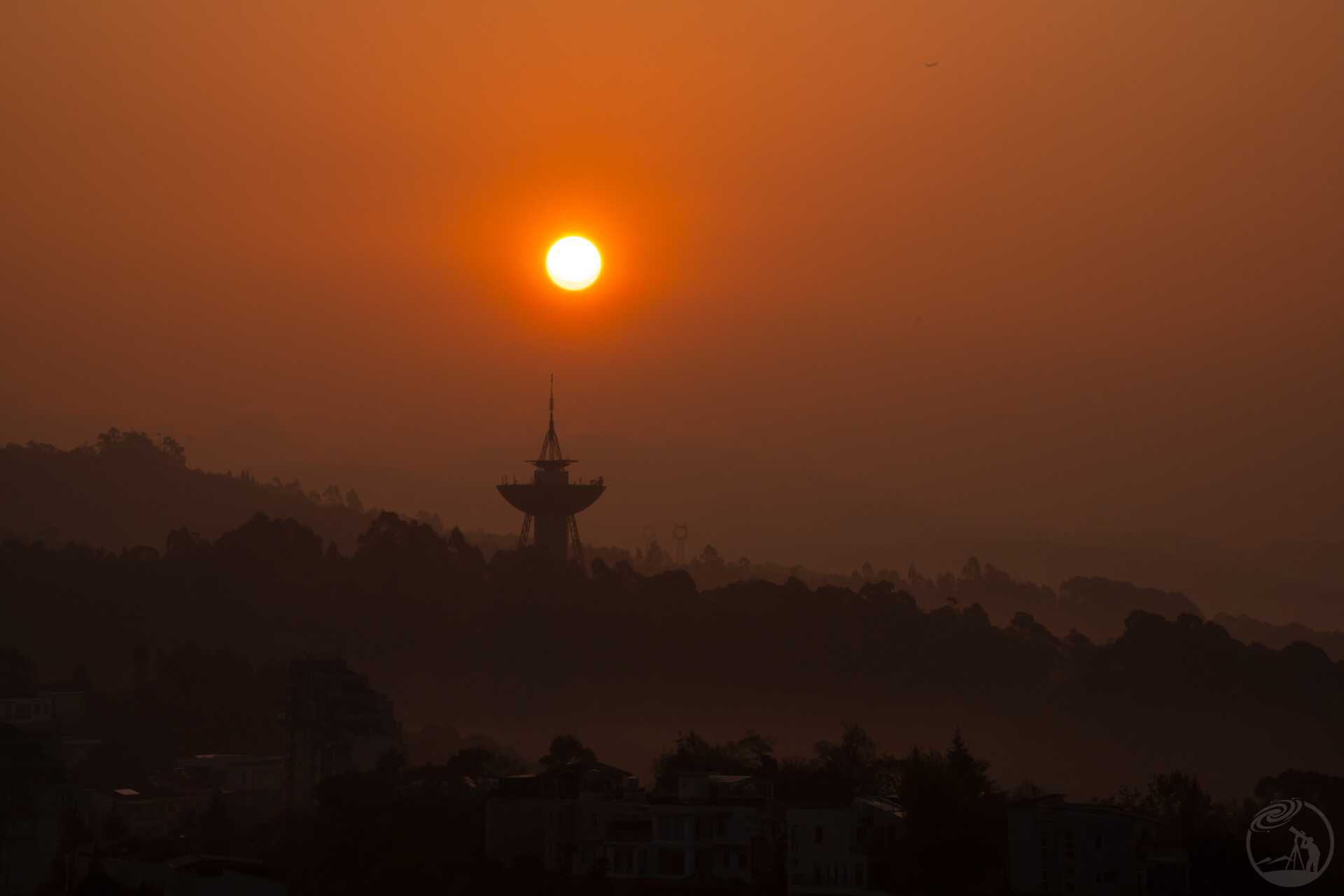 云南昆明世博园科技馆日出悬日