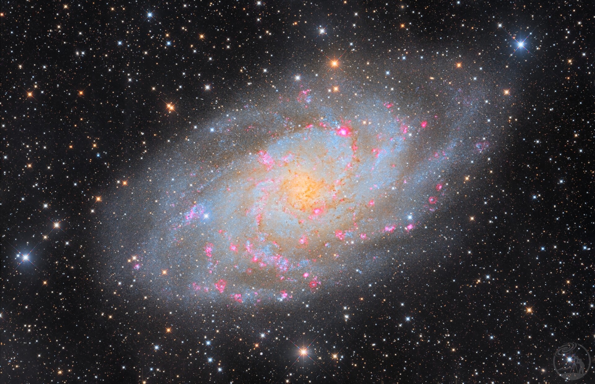 M33
