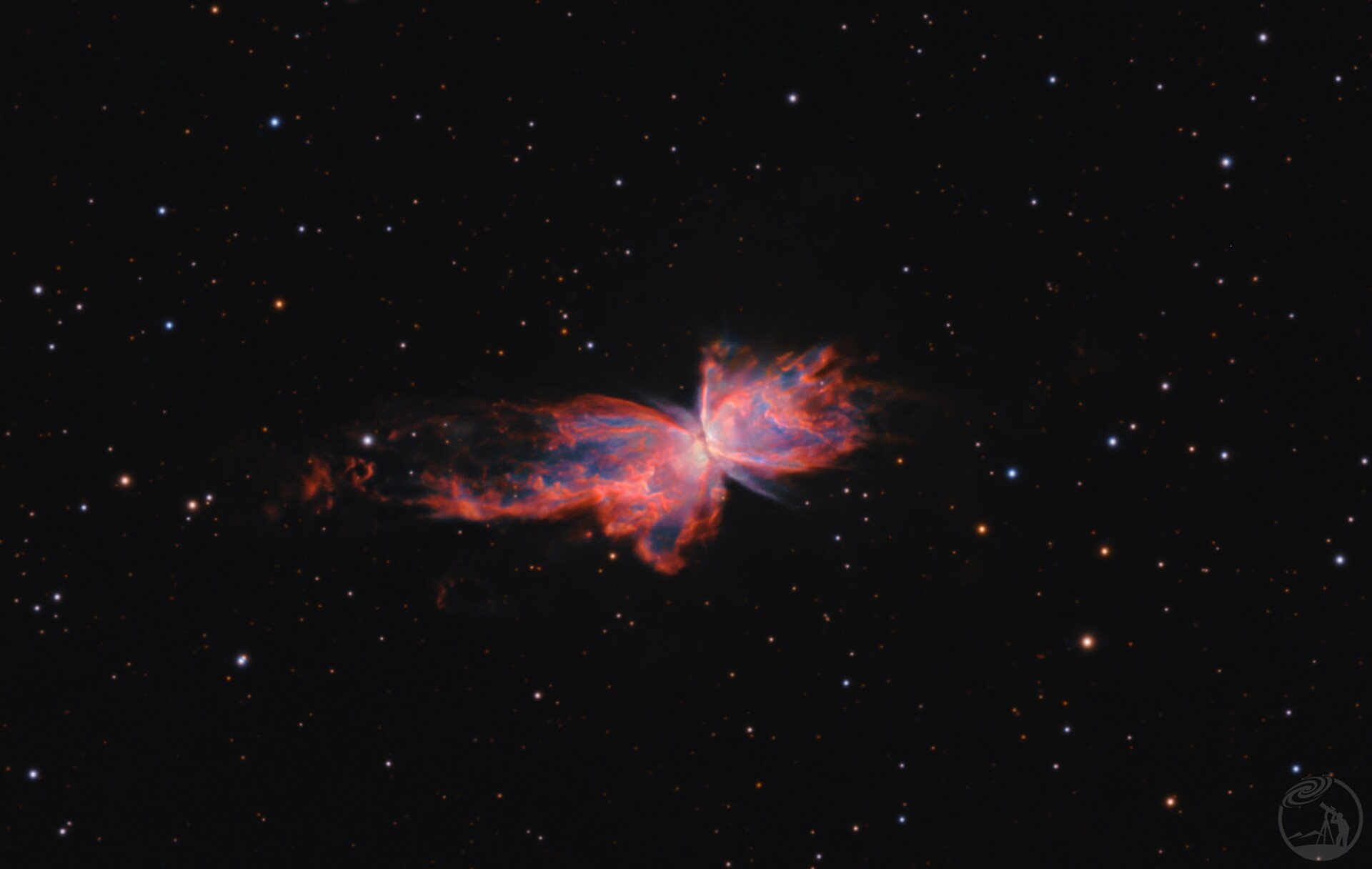 NGC6302琉璃和红宝石