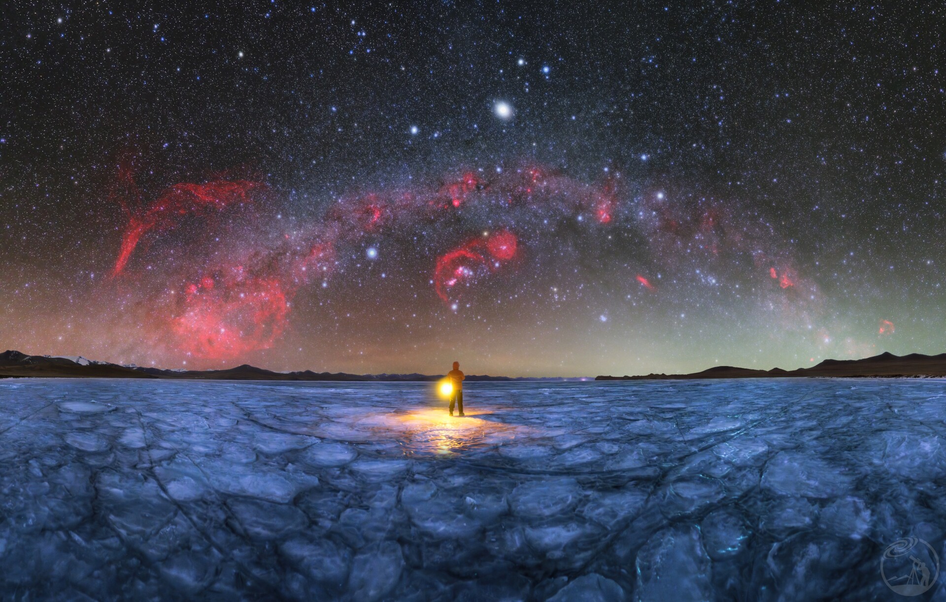 普莫雍错蓝冰星空
