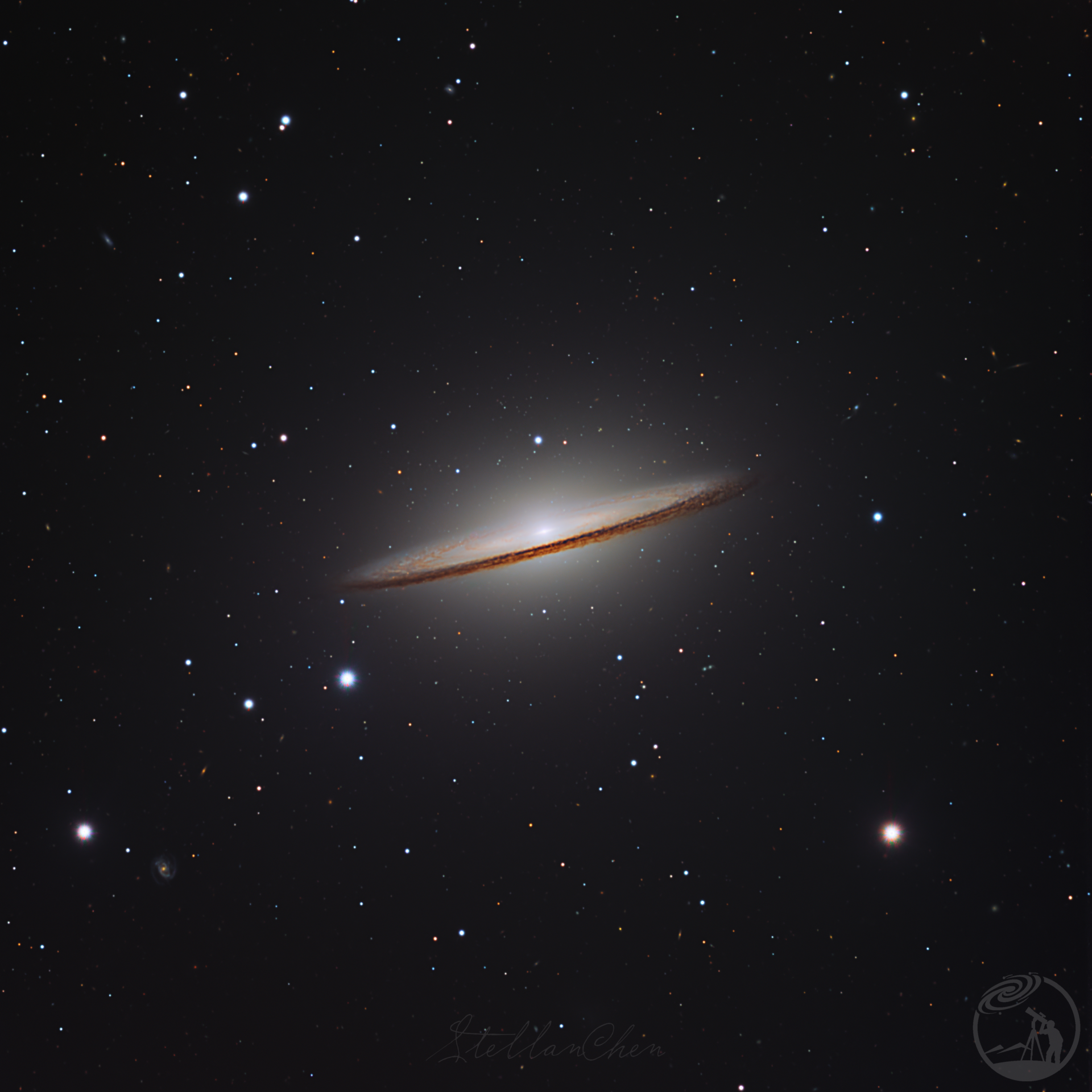 一米镜下的 M104 草帽星系