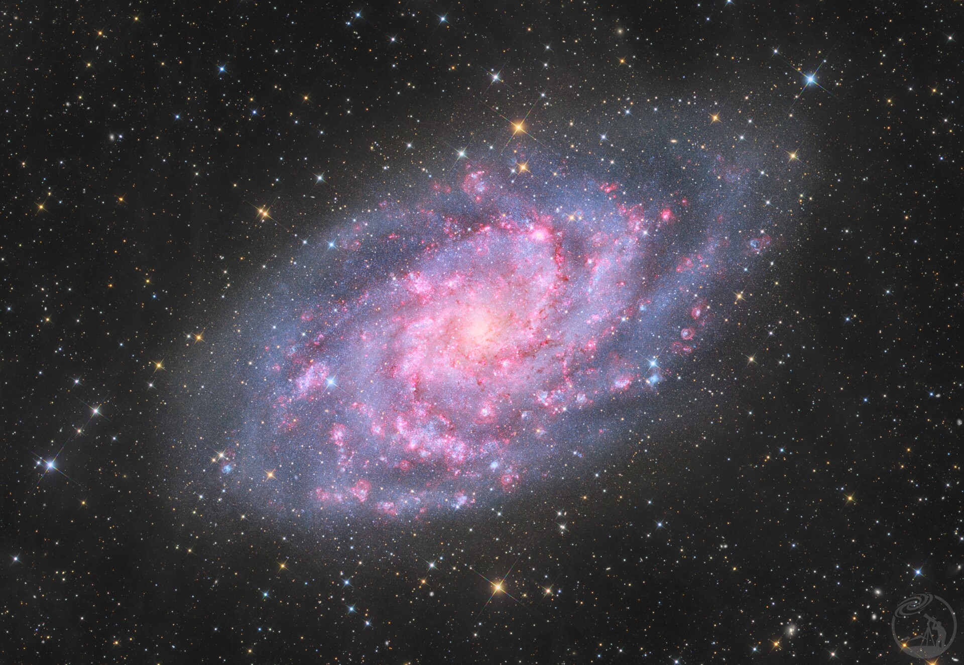 M33