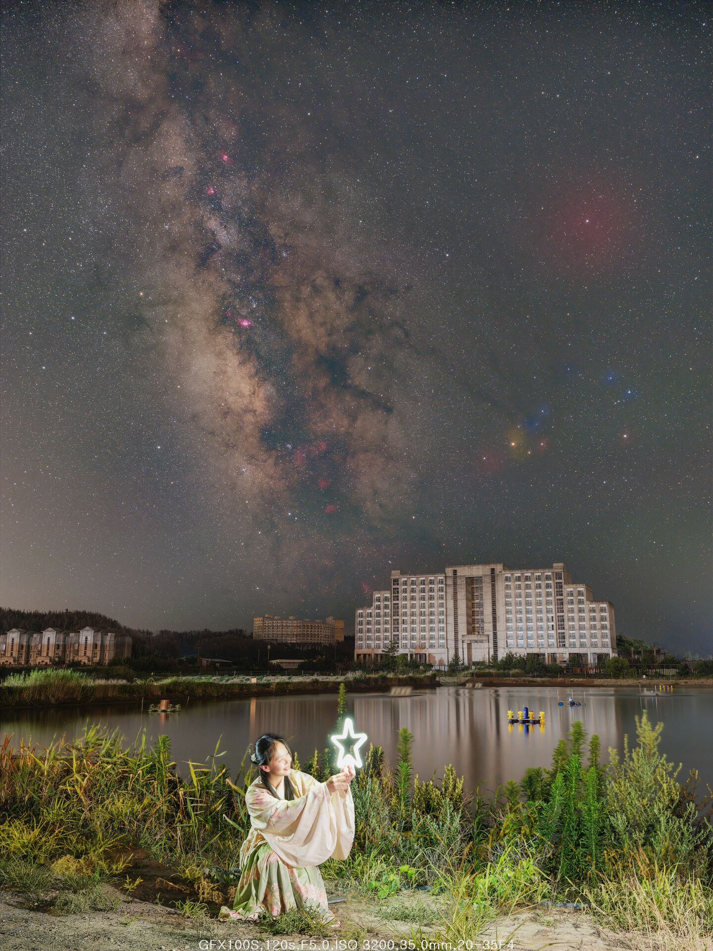 在水库边看星星
