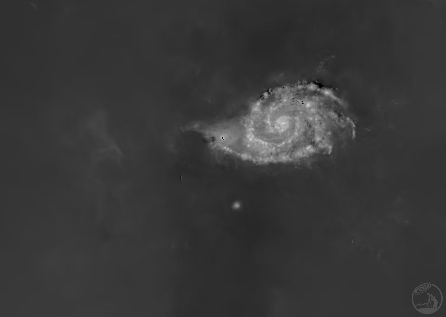 星际云雾间的M51