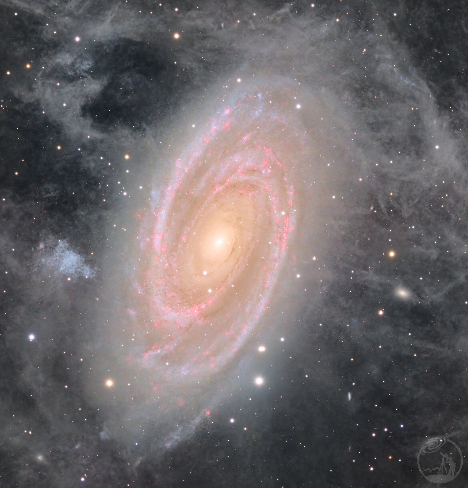 星系三重奏——M81、M82与NGC 3077