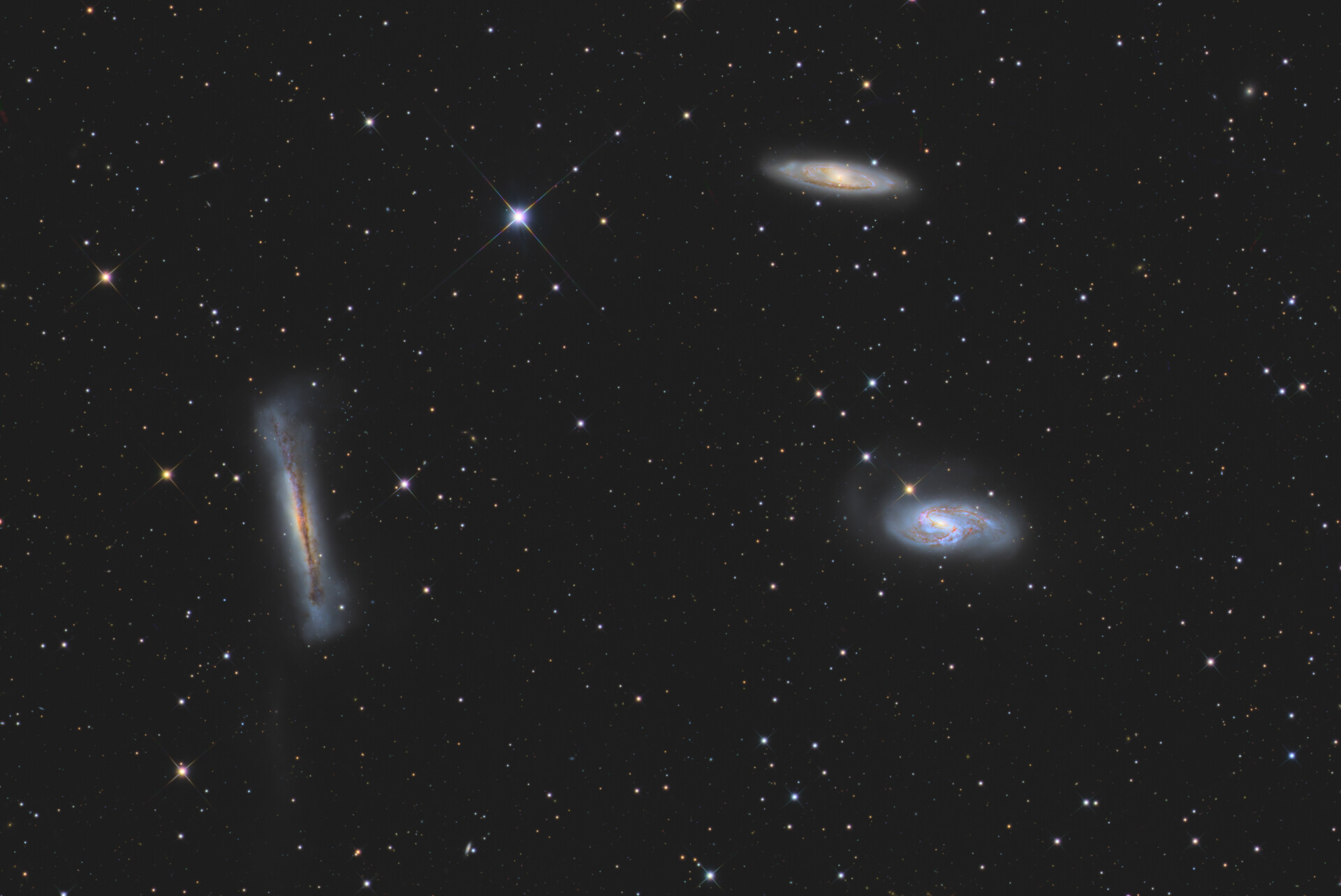 M65狮子座三重奏