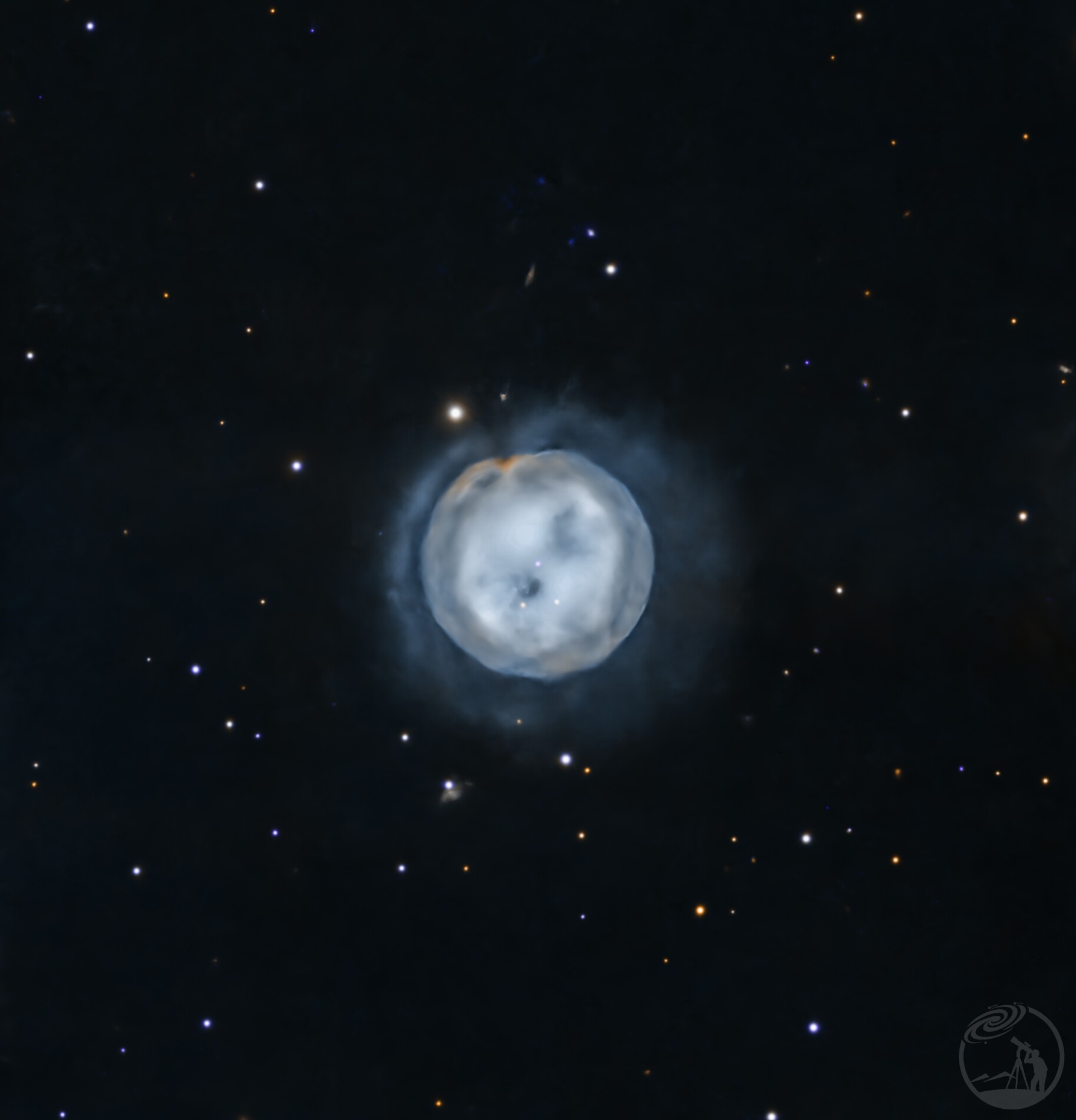 M97 猫头鹰星云特写