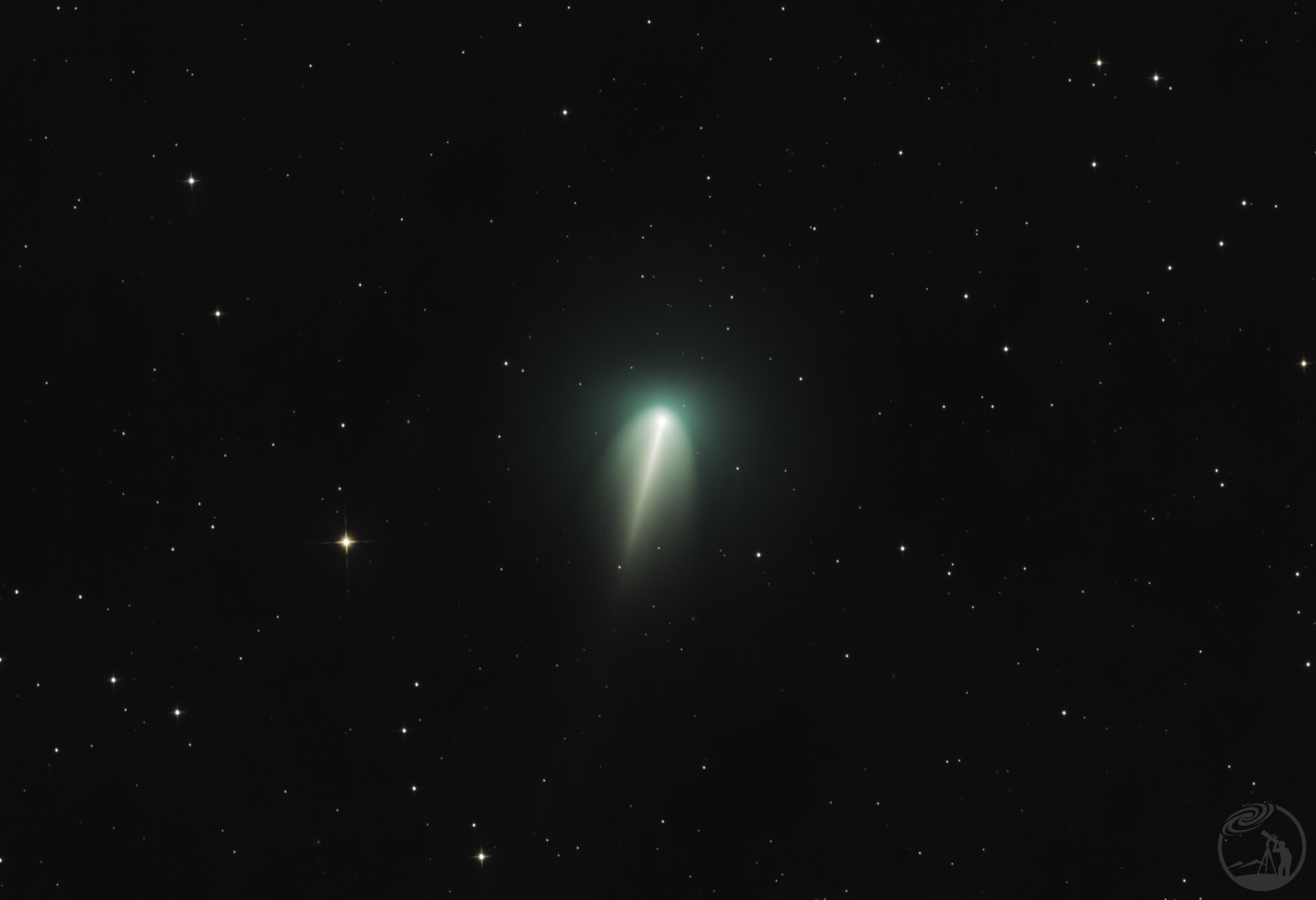 刚刚碎掉的彗星220P