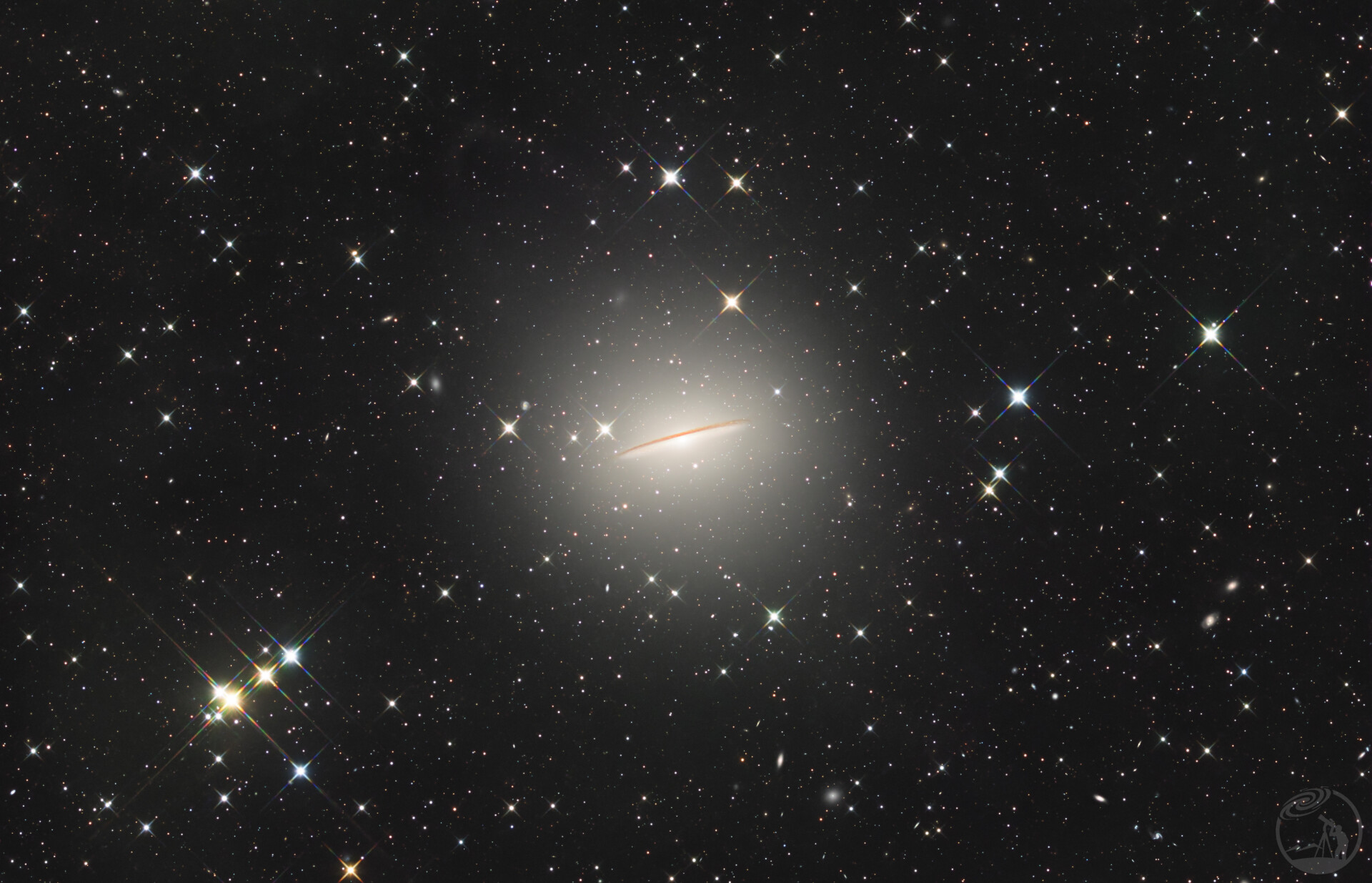 M104草帽星系