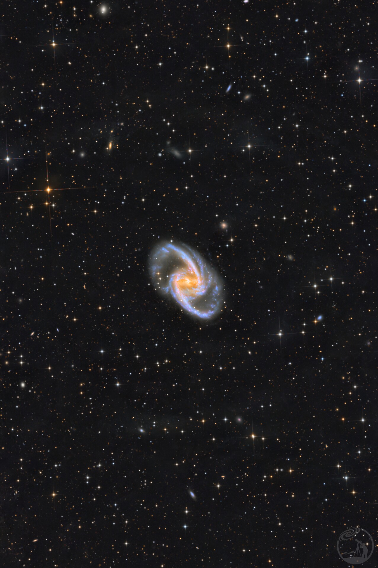 NGC1365及尘埃