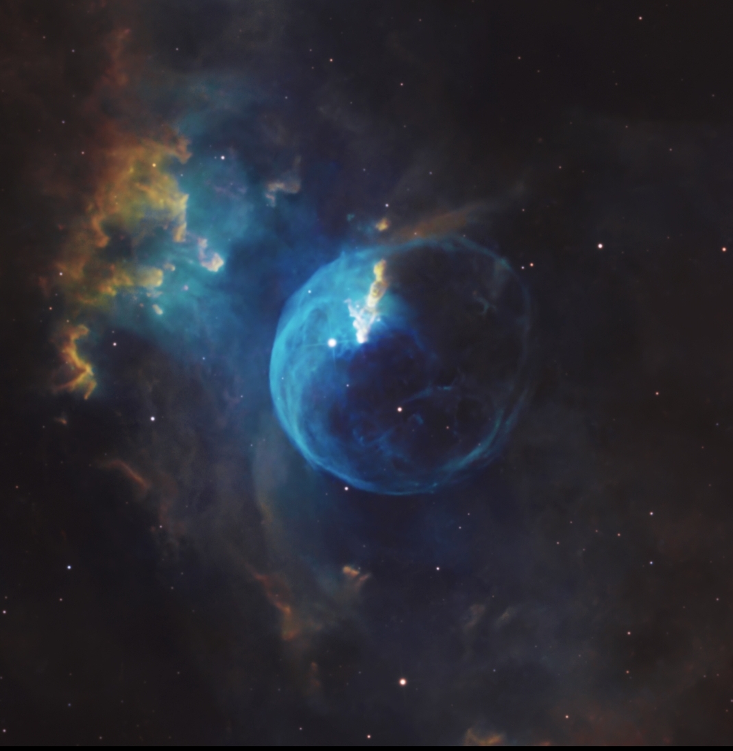 信达老黑拍摄气泡星云