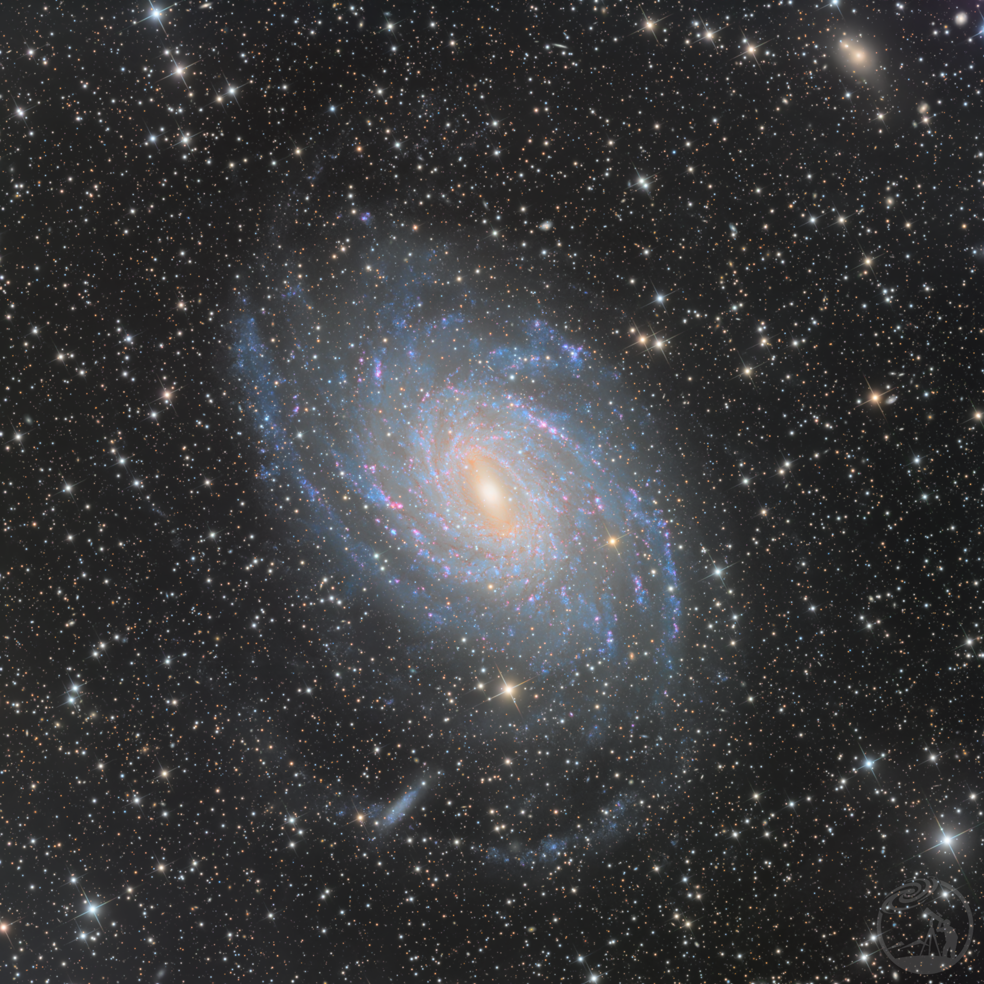 螺旋-NGC6744