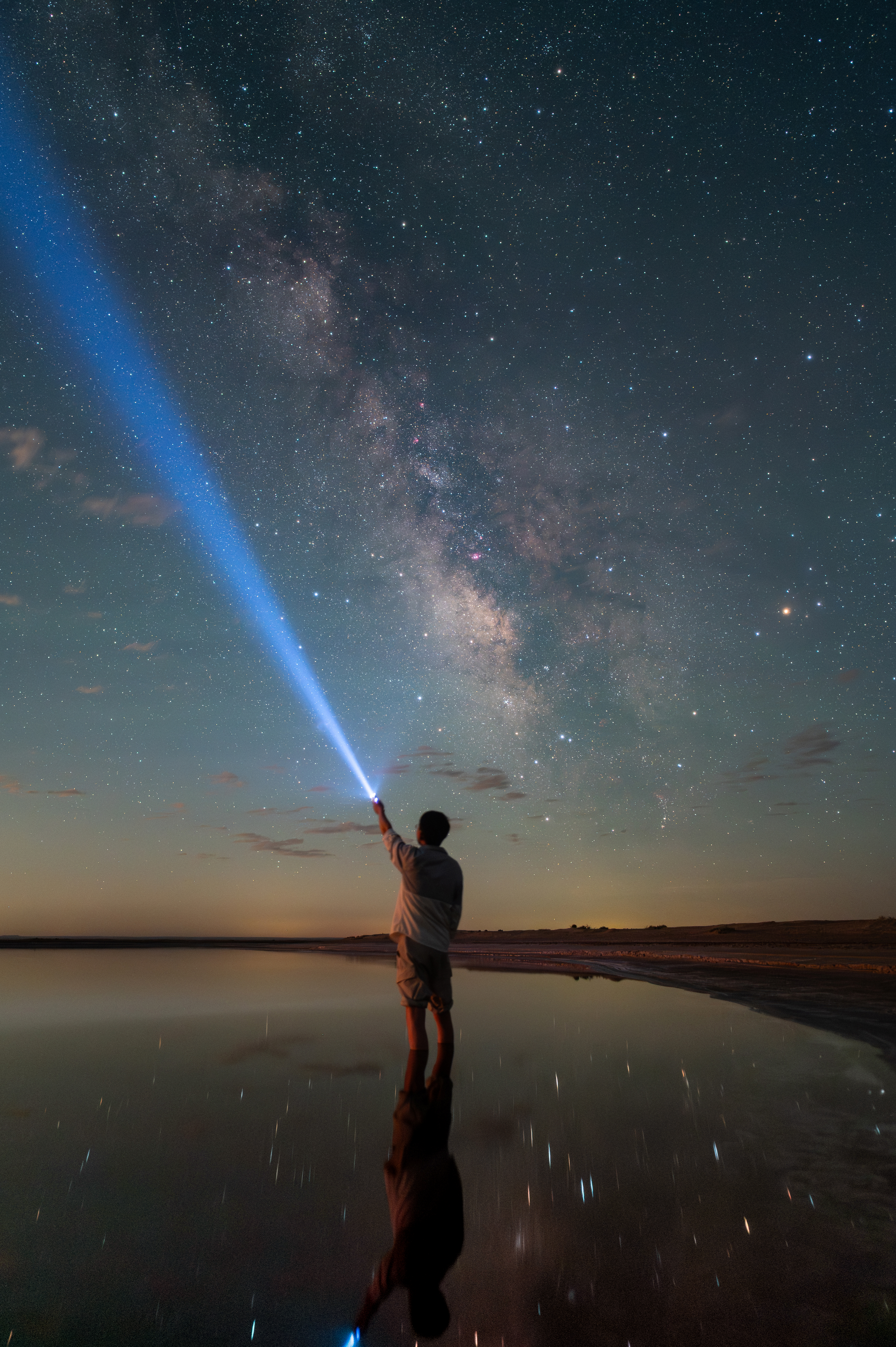 星星故乡的守夜人