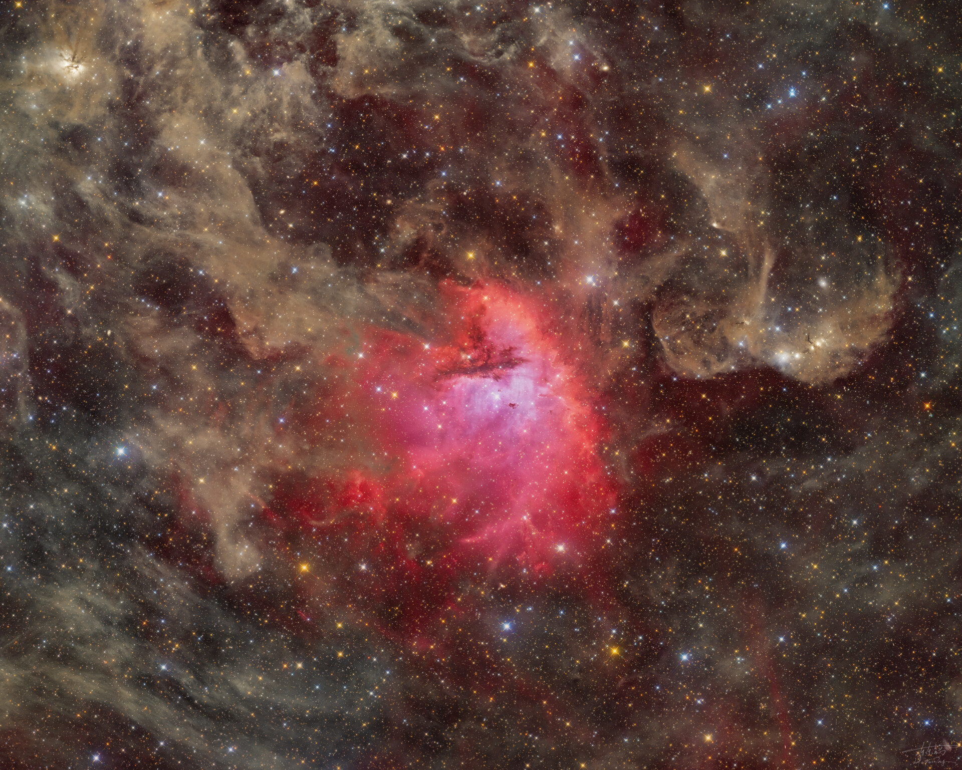 吞噬星空的吃豆人（NGC281）