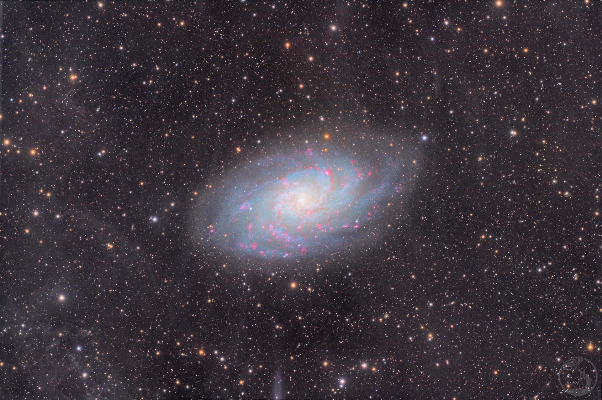 M33